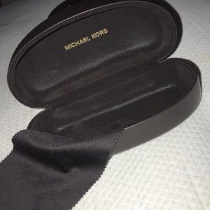 Michael kors sunglass hard case
